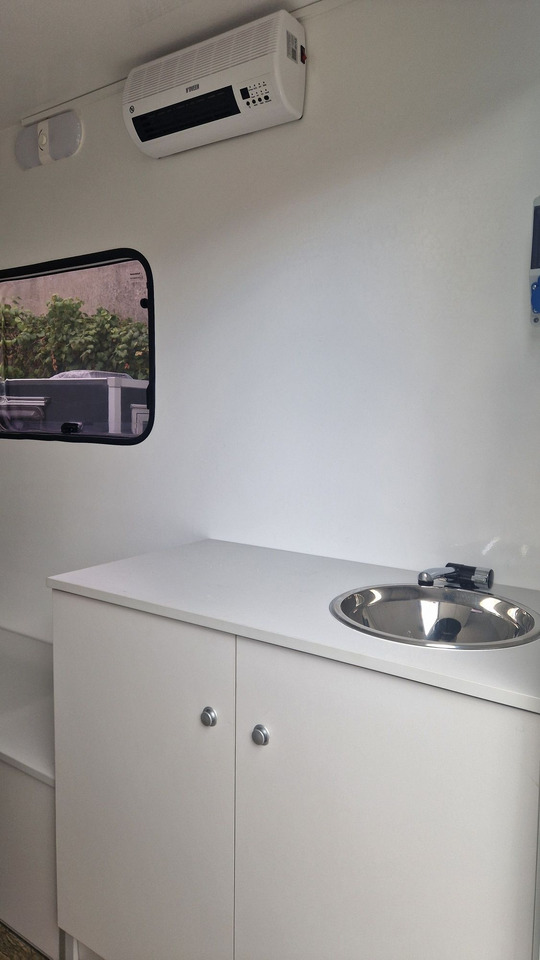 NOWA Przyczepa Socjalna Stróżówka Brygadówka Magazyn Budowa Bauwagen - Diğer araçlar: fotoğraf 3 NOWA Przyczepa Socjalna Stróżówka Brygadówka Magazyn Budowa Bauwagen - Diğer araçlar: fotoğraf 3