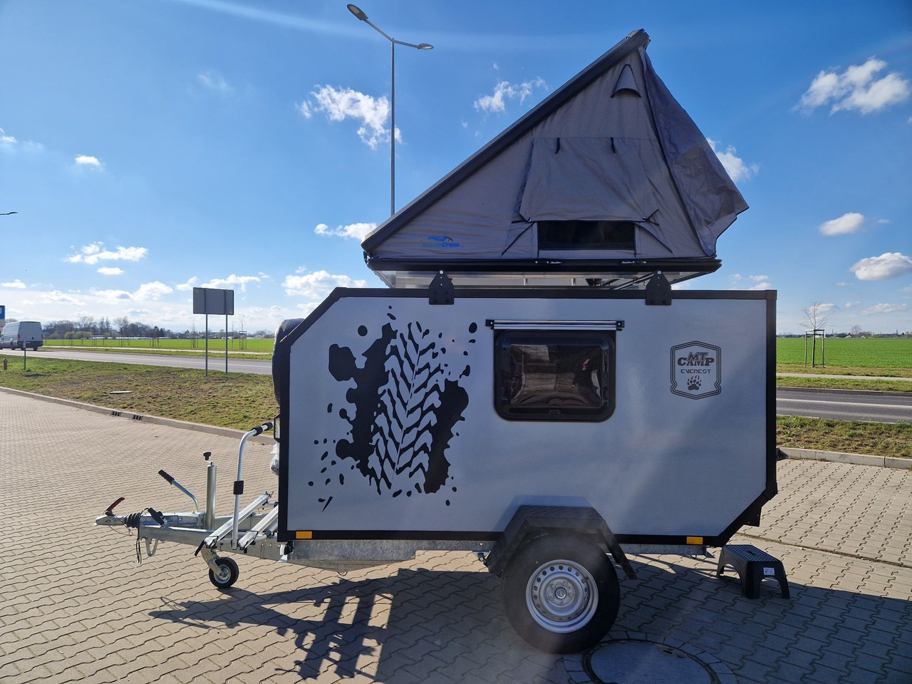 NOWA Przyczepa Wyprawowa Turystyczna Off-ROAD Everest MT-CAMP 2025 - Çekme karavan: fotoğraf 2 NOWA Przyczepa Wyprawowa Turystyczna Off-ROAD Everest MT-CAMP 2025 - Çekme karavan: fotoğraf 2