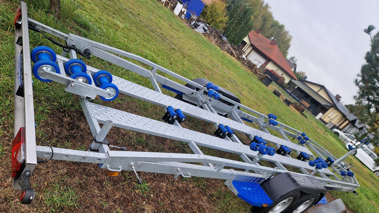 Nowa Przyczepa Podłodziowa 3500kg do 10M Niewiadów P3585HT - Tekne römorku: fotoğraf 5 Nowa Przyczepa Podłodziowa 3500kg do 10M Niewiadów P3585HT - Tekne römorku: fotoğraf 5