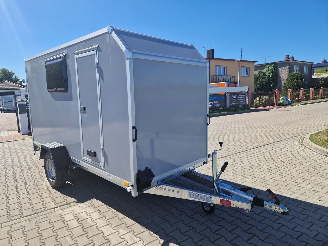 Przyczepa kempingowa Motocamp dla motocykla - Çekme karavan: fotoğraf 5 Przyczepa kempingowa Motocamp dla motocykla - Çekme karavan: fotoğraf 5