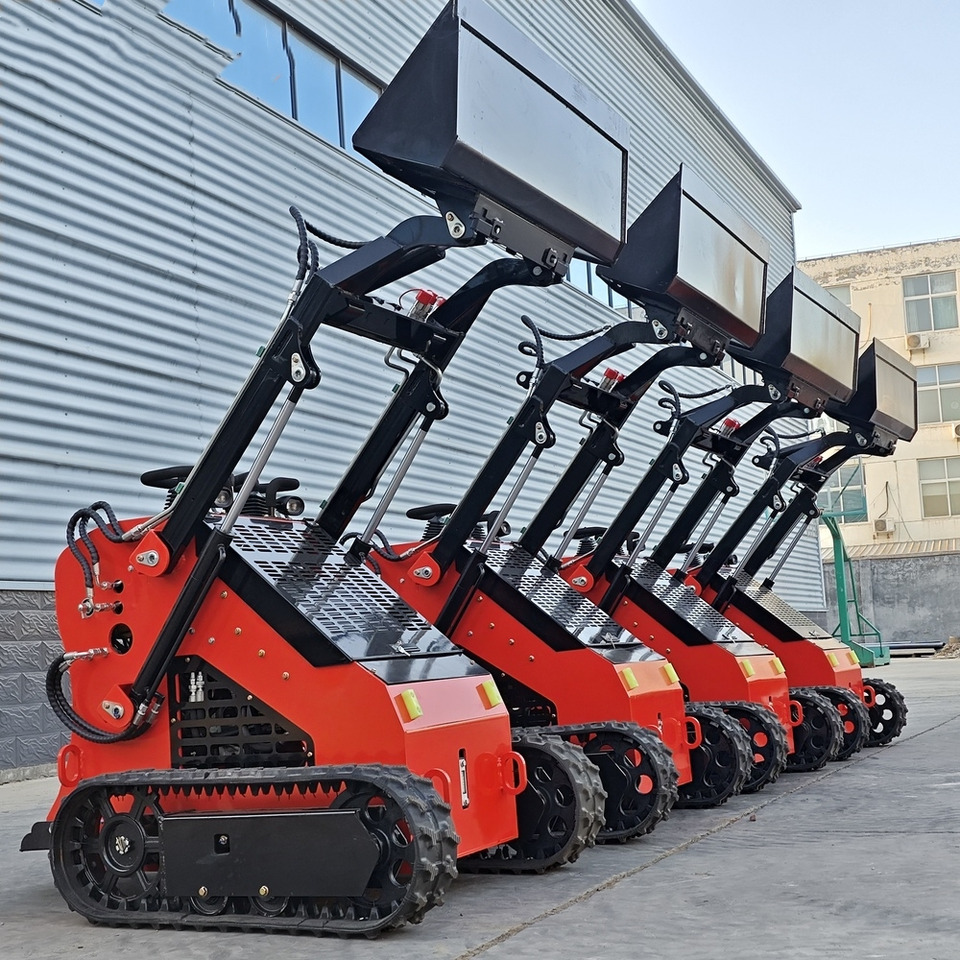 LEZUM Free Shipping Mini Skid Steer Loader Compact Track Electric/Diesel Chinese Mini Skid Steer Loader For Sale With Mini Skid Steer Attachments 4 In 1 Bucket - Mini yükleyici: fotoğraf 3 LEZUM Free Shipping Mini Skid Steer Loader Compact Track Electric/Diesel Chinese Mini Skid Steer Loader For Sale With Mini Skid Steer Attachments 4 In 1 Bucket - Mini yükleyici: fotoğraf 3