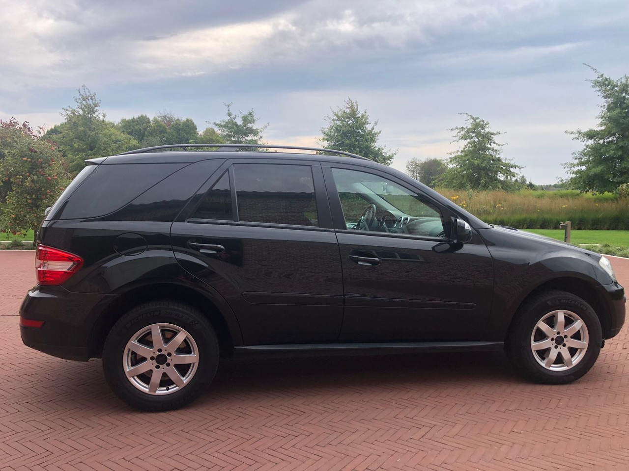 Mercedes ML 350 CDI - Binek araba: fotoğraf 5 Mercedes ML 350 CDI - Binek araba: fotoğraf 5