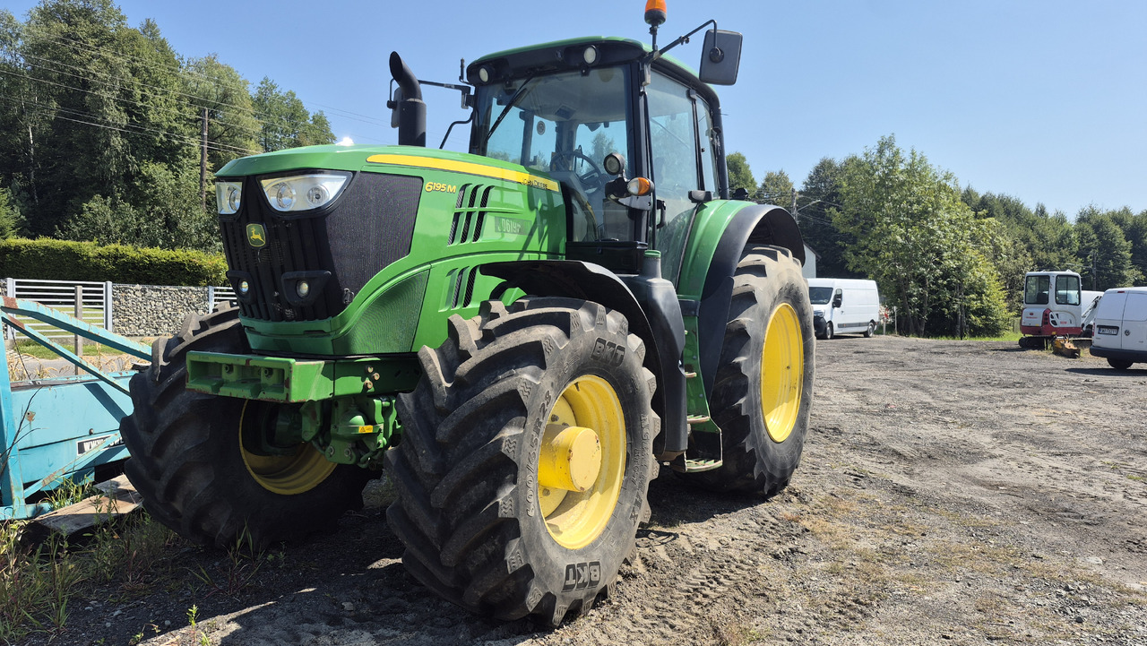 JOHN DEERE 6195M - Traktör: fotoğraf 1 JOHN DEERE 6195M - Traktör: fotoğraf 1