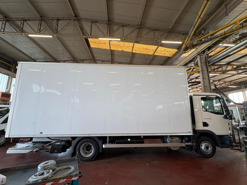 CUBO CON PEDANA 4x2 250hp MAN TGL 12.250 4x2 BL CH - Kapalı kasa kamyon: fotoğraf 2 CUBO CON PEDANA 4x2 250hp MAN TGL 12.250 4x2 BL CH - Kapalı kasa kamyon: fotoğraf 2