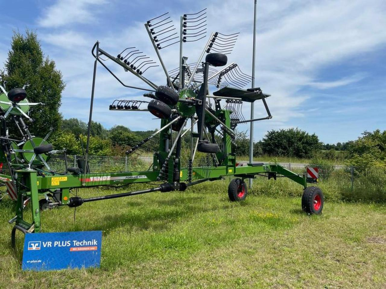 Fendt FORMER 1603 AKTION - Ot toplama tırmığı: fotoğraf 1 Fendt FORMER 1603 AKTION - Ot toplama tırmığı: fotoğraf 1