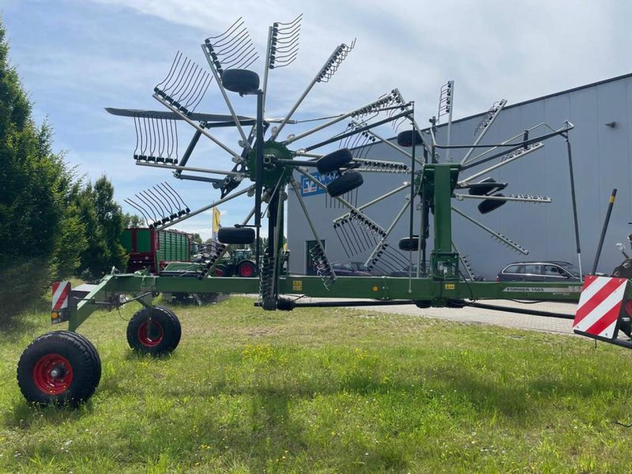Fendt FORMER 1603 AKTION - Ot toplama tırmığı: fotoğraf 4 Fendt FORMER 1603 AKTION - Ot toplama tırmığı: fotoğraf 4