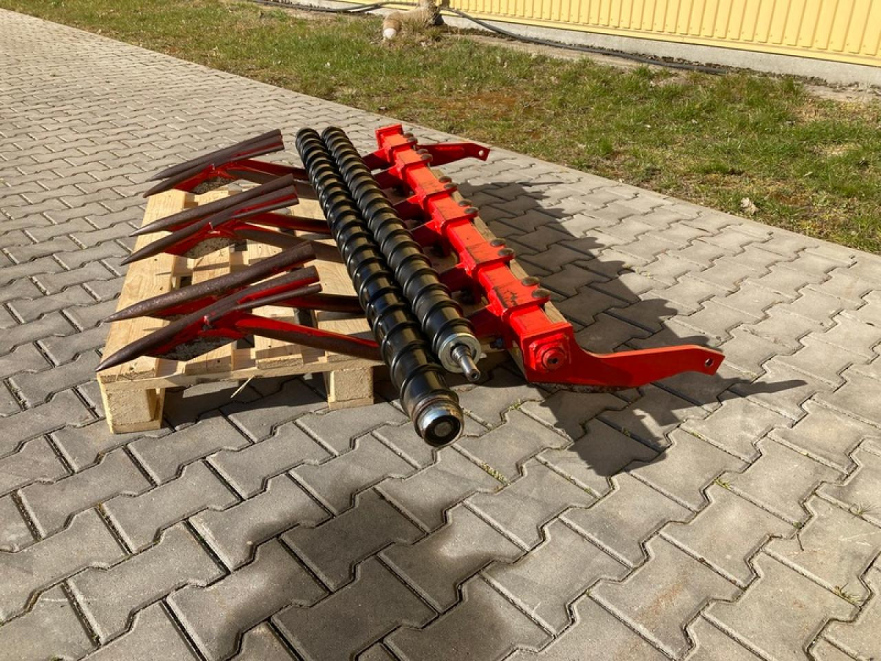 Grimme MÖHRENAUFNAHME EVO 280 - Patates hasat makinesi: fotoğraf 4 Grimme MÖHRENAUFNAHME EVO 280 - Patates hasat makinesi: fotoğraf 4