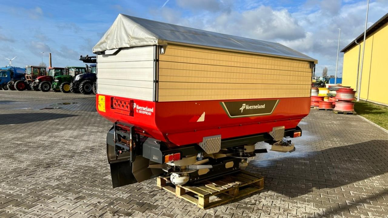 Kverneland EXACTA TL 4500L PLATINE NEU - Gübre serpme makinesi: fotoğraf 2 Kverneland EXACTA TL 4500L PLATINE NEU - Gübre serpme makinesi: fotoğraf 2