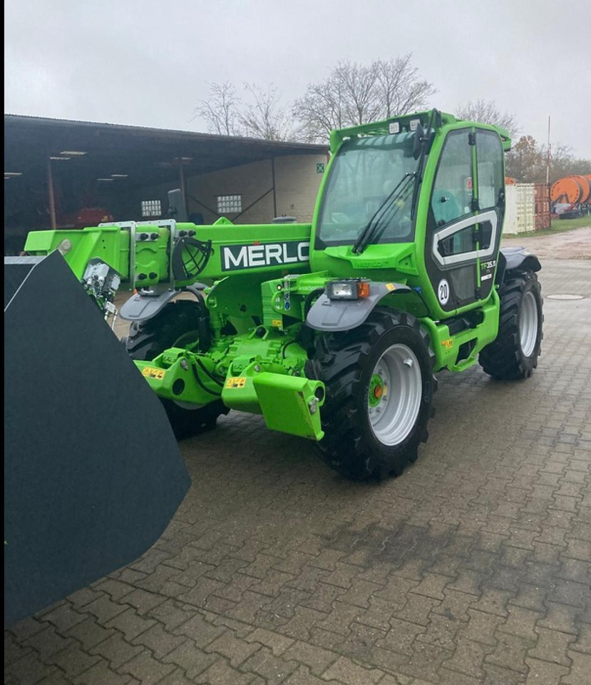 Merlo TF35.11TT - Teleskopik yükleyici: fotoğraf 2 Merlo TF35.11TT - Teleskopik yükleyici: fotoğraf 2