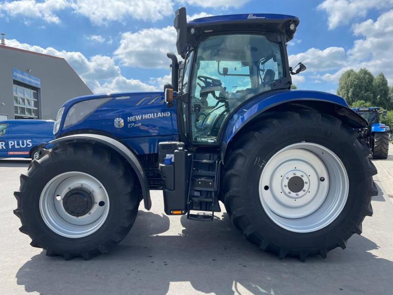 New Holland T 7.225 AKTION - Traktör: fotoğraf 2 New Holland T 7.225 AKTION - Traktör: fotoğraf 2