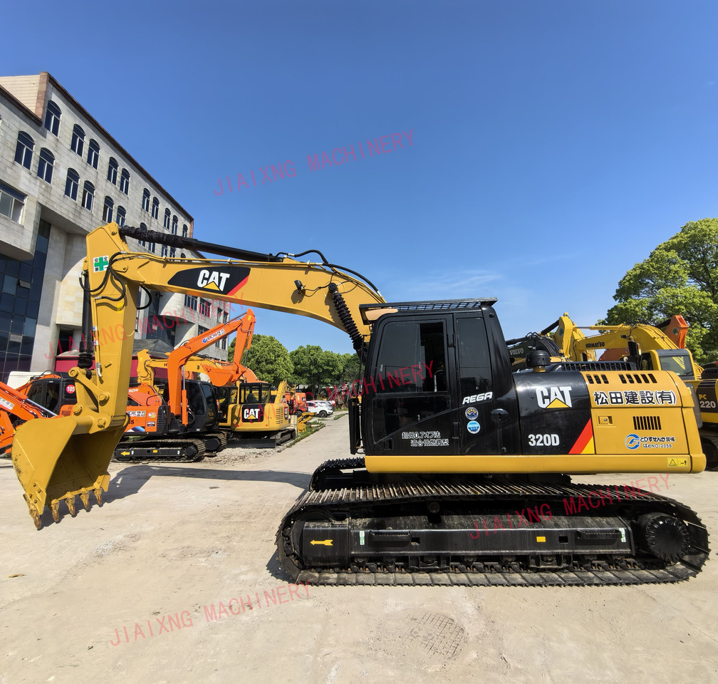 CAT 320DL used excavator - Paletli ekskavatör: fotoğraf 1 CAT 320DL used excavator - Paletli ekskavatör: fotoğraf 1