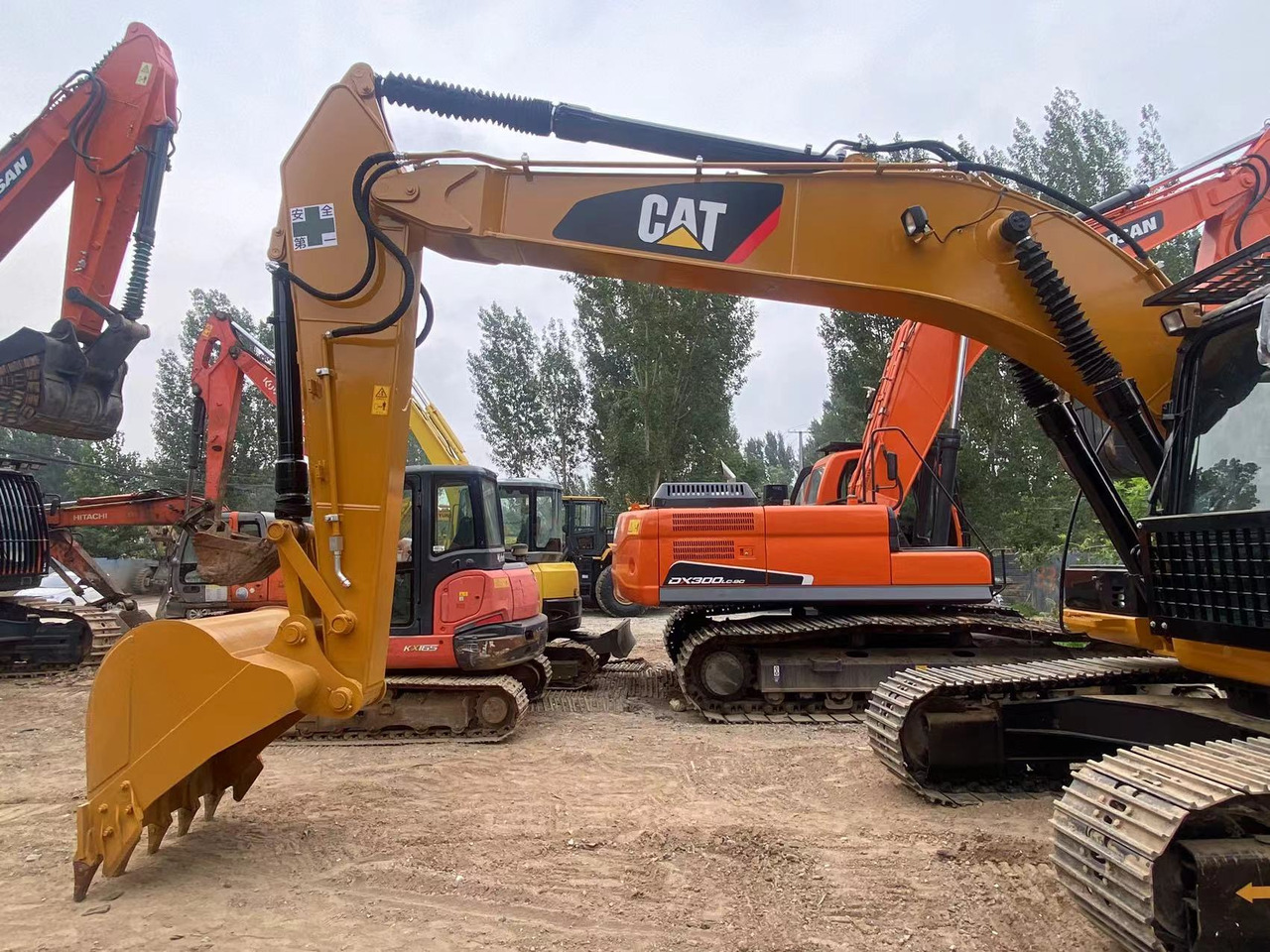 CAT 320DL used excavator - Paletli ekskavatör: fotoğraf 4 CAT 320DL used excavator - Paletli ekskavatör: fotoğraf 4