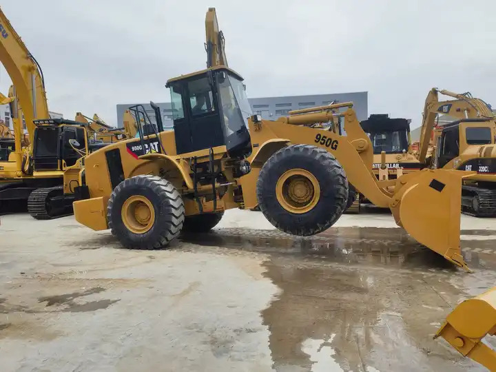 CAT 980G - Tekerlekli yükleyici: fotoğraf 3 CAT 980G - Tekerlekli yükleyici: fotoğraf 3