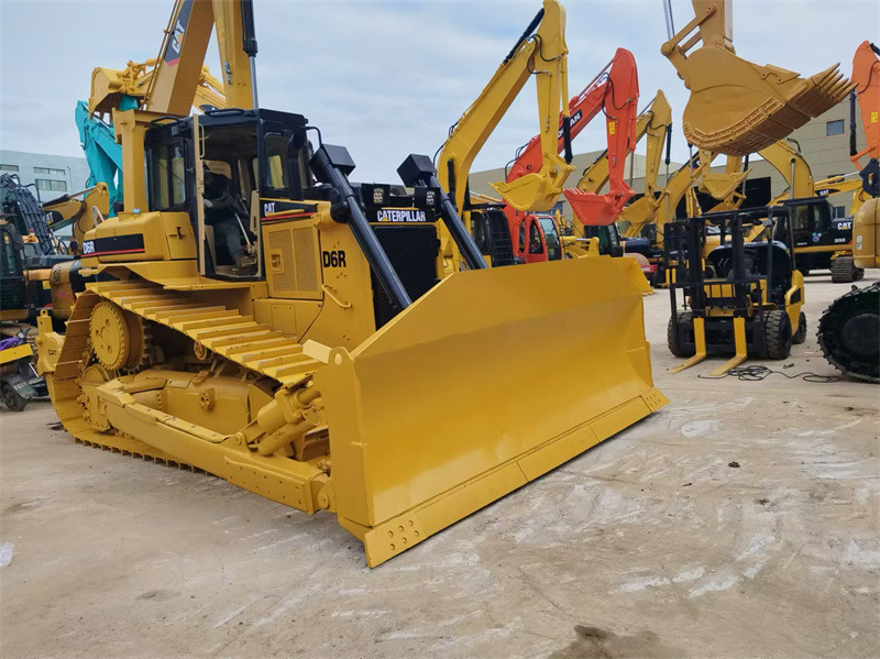 CAT D6R Bulldozer - Buldozer: fotoğraf 1 CAT D6R Bulldozer - Buldozer: fotoğraf 1