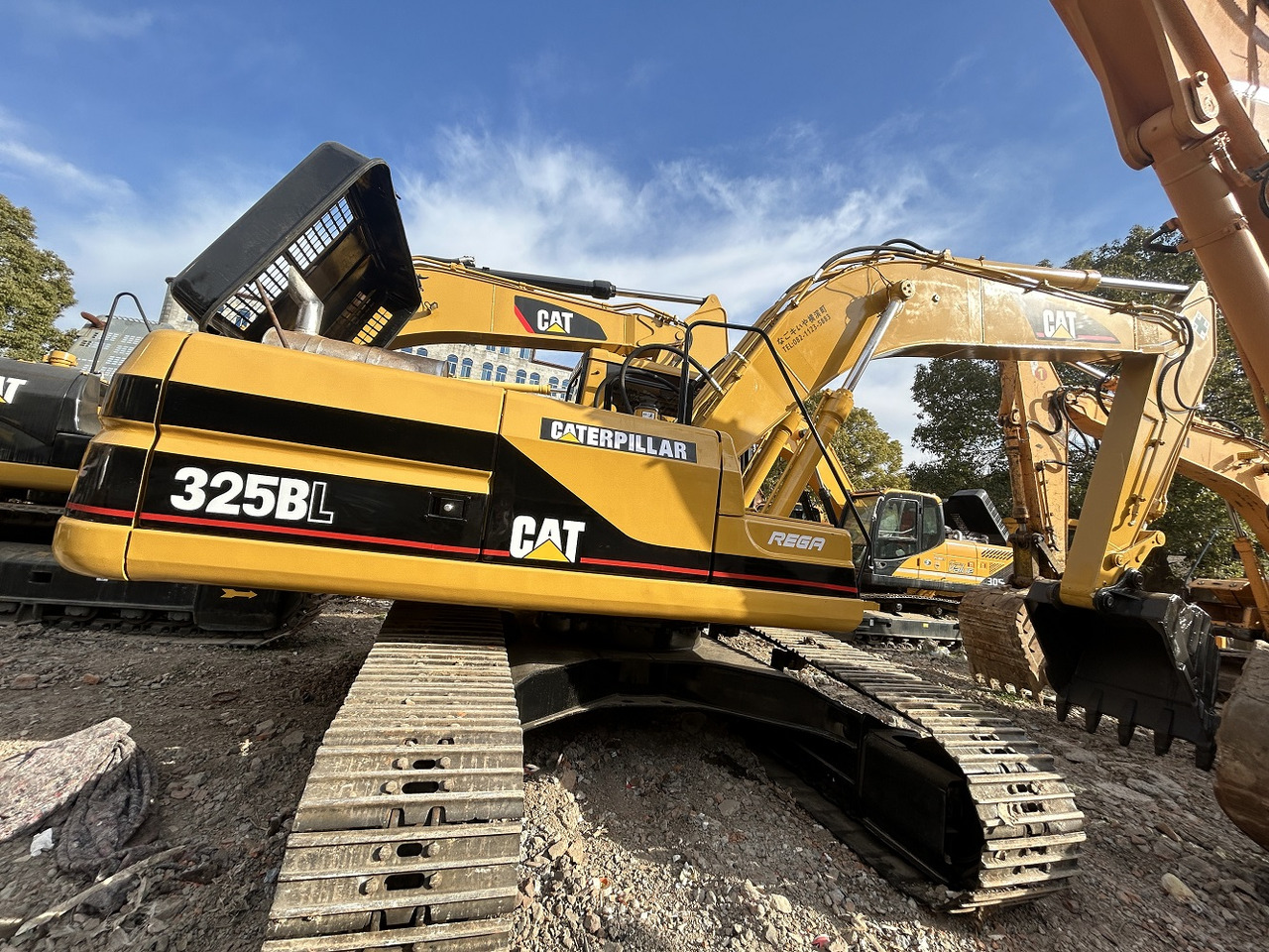 CATERPILLAR CAT 325 BL excavator - Paletli ekskavatör: fotoğraf 1 CATERPILLAR CAT 325 BL excavator - Paletli ekskavatör: fotoğraf 1