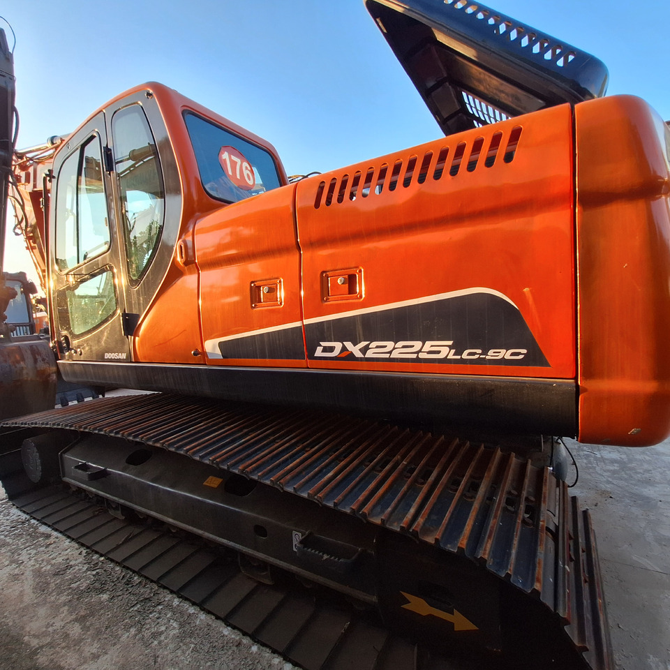 DOOSAN Doosan DX225LC-9C Crawler excavator - Paletli ekskavatör: fotoğraf 1 DOOSAN Doosan DX225LC-9C Crawler excavator - Paletli ekskavatör: fotoğraf 1