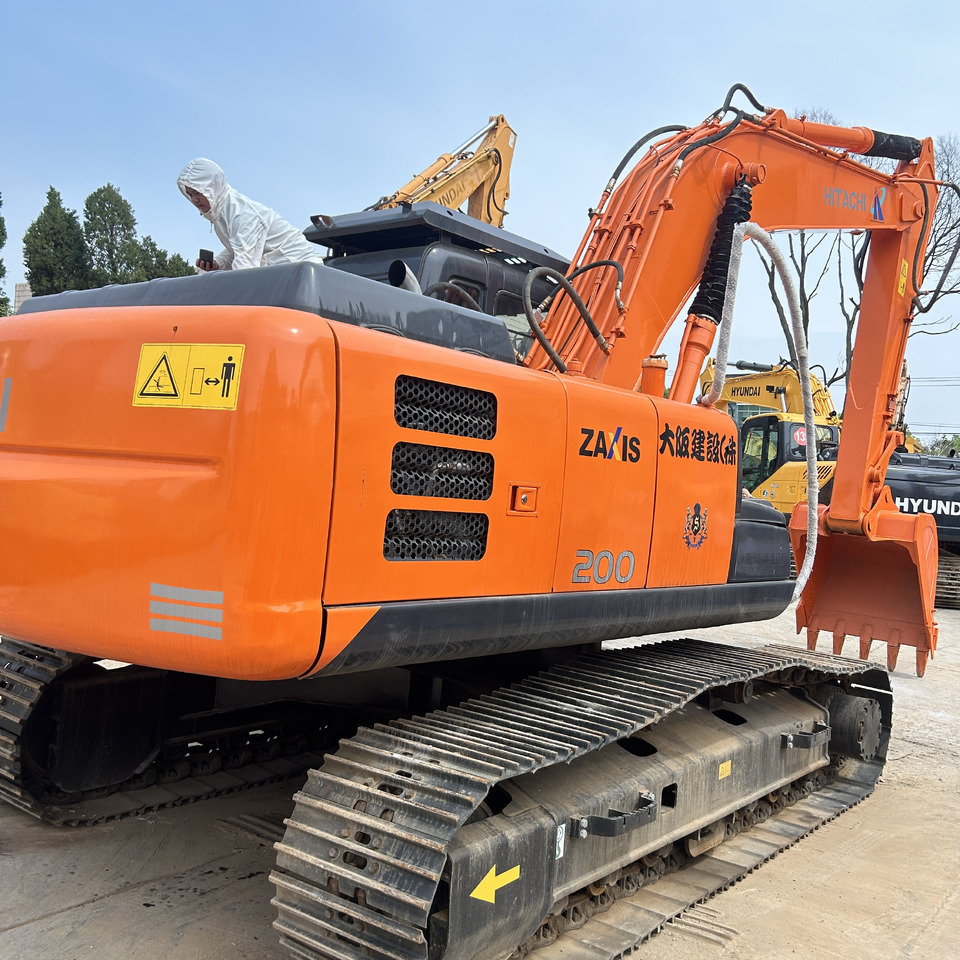 Hitachi ZX200 Excavator - Paletli ekskavatör: fotoğraf 2 Hitachi ZX200 Excavator - Paletli ekskavatör: fotoğraf 2
