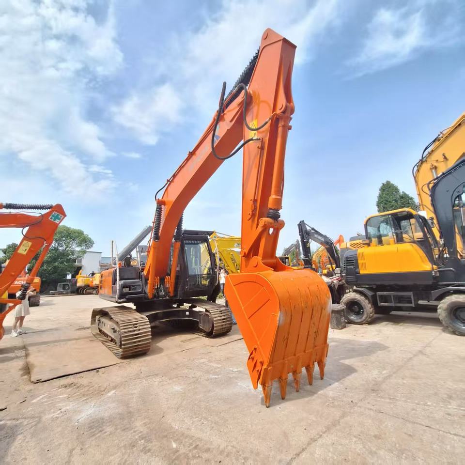 Hitachi ZX200 Excavator - Paletli ekskavatör: fotoğraf 5 Hitachi ZX200 Excavator - Paletli ekskavatör: fotoğraf 5