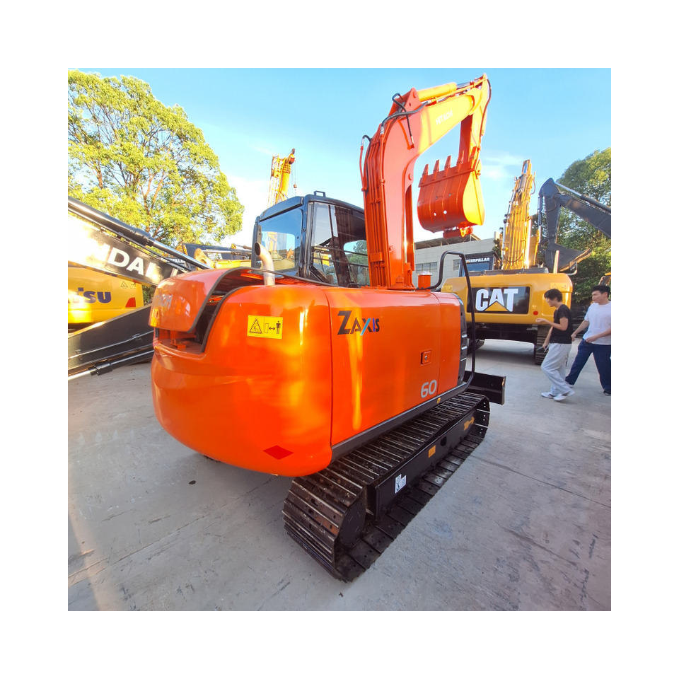 Hitachi ZX60 Excavator - Paletli ekskavatör: fotoğraf 1 Hitachi ZX60 Excavator - Paletli ekskavatör: fotoğraf 1