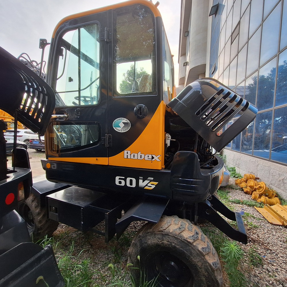 Hyundai 60vs excavator - Tekerlekli ekskavatör: fotoğraf 1 Hyundai 60vs excavator - Tekerlekli ekskavatör: fotoğraf 1