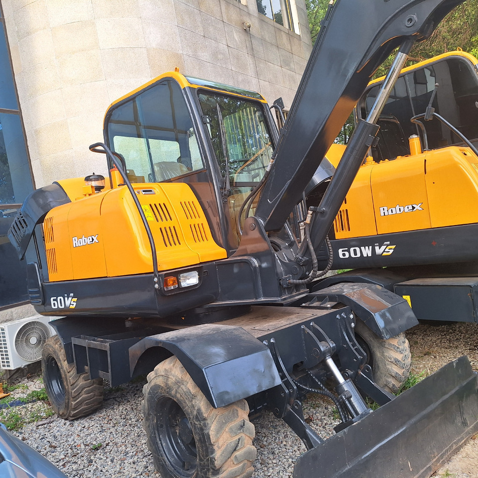 Hyundai 60vs excavator - Tekerlekli ekskavatör: fotoğraf 4 Hyundai 60vs excavator - Tekerlekli ekskavatör: fotoğraf 4