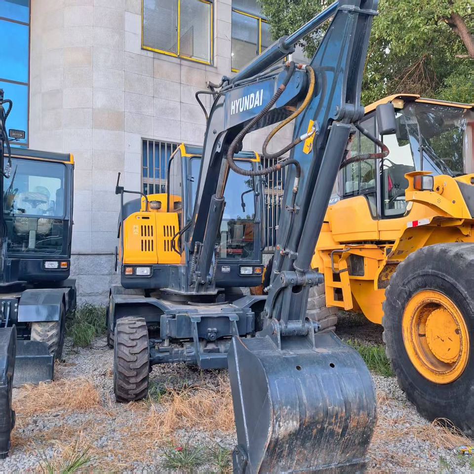 Hyundai 60wvs excavator - Tekerlekli ekskavatör: fotoğraf 5 Hyundai 60wvs excavator - Tekerlekli ekskavatör: fotoğraf 5