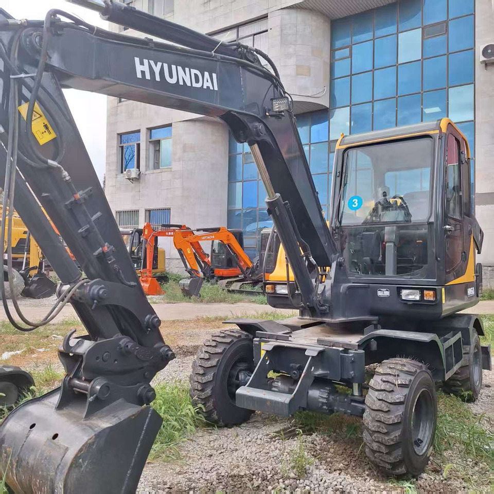 Hyundai HW60 excavator - Tekerlekli ekskavatör: fotoğraf 4 Hyundai HW60 excavator - Tekerlekli ekskavatör: fotoğraf 4