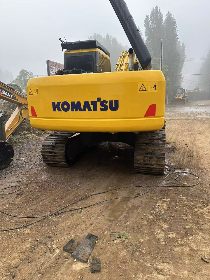 Komatsu PC200-7 excavator - Paletli ekskavatör: fotoğraf 5 Komatsu PC200-7 excavator - Paletli ekskavatör: fotoğraf 5