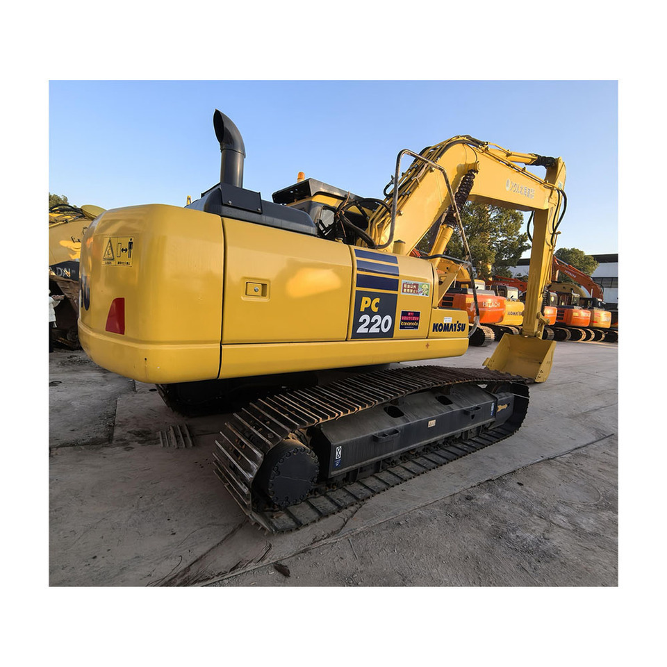 Komatsu PC220-7 - Paletli ekskavatör: fotoğraf 3 Komatsu PC220-7 - Paletli ekskavatör: fotoğraf 3