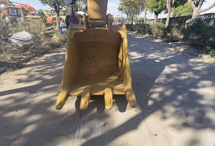 Original second-hand machinery equipment CAT 325C japanese used excavator for sale in shanghai - Paletli ekskavatör: fotoğraf 5 Original second-hand machinery equipment CAT 325C japanese used excavator for sale in shanghai - Paletli ekskavatör: fotoğraf 5