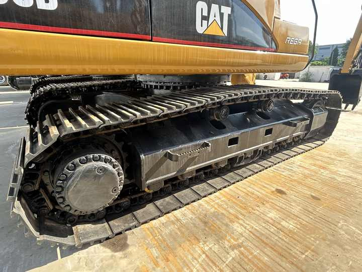 Used Caterpillar CAT 330D 330DL japanese used excavator secondhand machine digger CAT330 CAT330D - Paletli ekskavatör: fotoğraf 2 Used Caterpillar CAT 330D 330DL japanese used excavator secondhand machine digger CAT330 CAT330D - Paletli ekskavatör: fotoğraf 2
