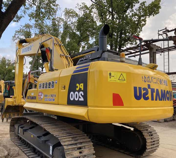 Used Excavators Komatsu PC200-8 Second Hand Crawler Digger komatsu pc200-8 pc220-8 with fast delivery for Sale - Paletli ekskavatör: fotoğraf 4 Used Excavators Komatsu PC200-8 Second Hand Crawler Digger komatsu pc200-8 pc220-8 with fast delivery for Sale - Paletli ekskavatör: fotoğraf 4