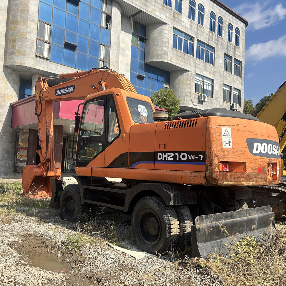 Doosan Doosan dh210w-7 wheel excavator - Tekerlekli ekskavatör: fotoğraf 5 Doosan Doosan dh210w-7 wheel excavator - Tekerlekli ekskavatör: fotoğraf 5