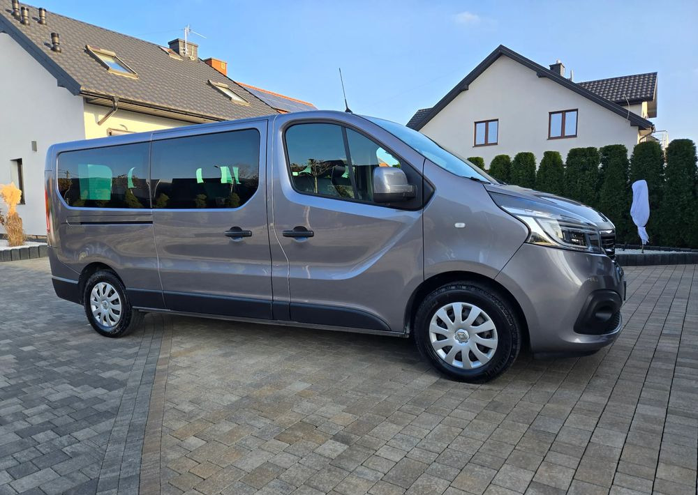 Renault Trafic Grand SpaceClass 2.0 dCi EDC - Binek araba: fotoğraf 1 Renault Trafic Grand SpaceClass 2.0 dCi EDC - Binek araba: fotoğraf 1