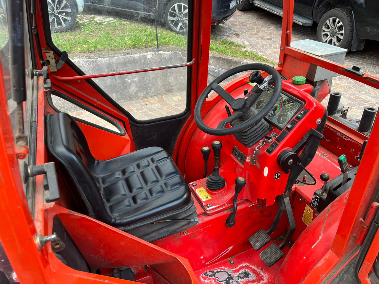 ANTONIO CARRARO TRX 7400 - Traktör: fotoğraf 2 ANTONIO CARRARO TRX 7400 - Traktör: fotoğraf 2