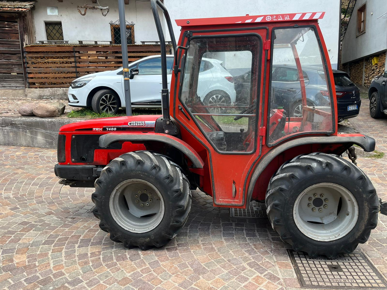 ANTONIO CARRARO TRX 7400 - Traktör: fotoğraf 4 ANTONIO CARRARO TRX 7400 - Traktör: fotoğraf 4