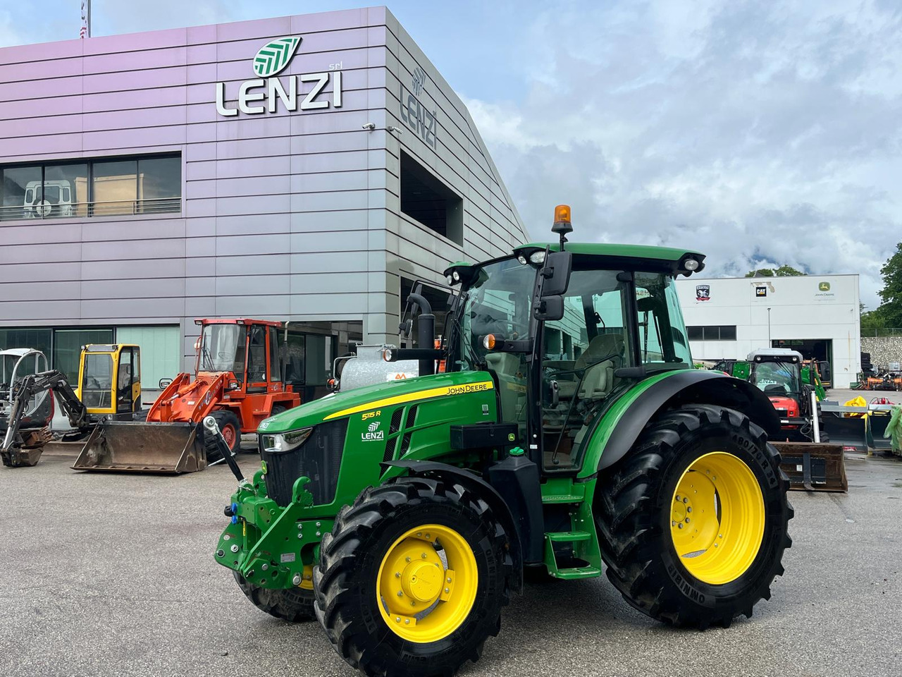 JOHN DEERE 5115R - Traktör: fotoğraf 5 JOHN DEERE 5115R - Traktör: fotoğraf 5