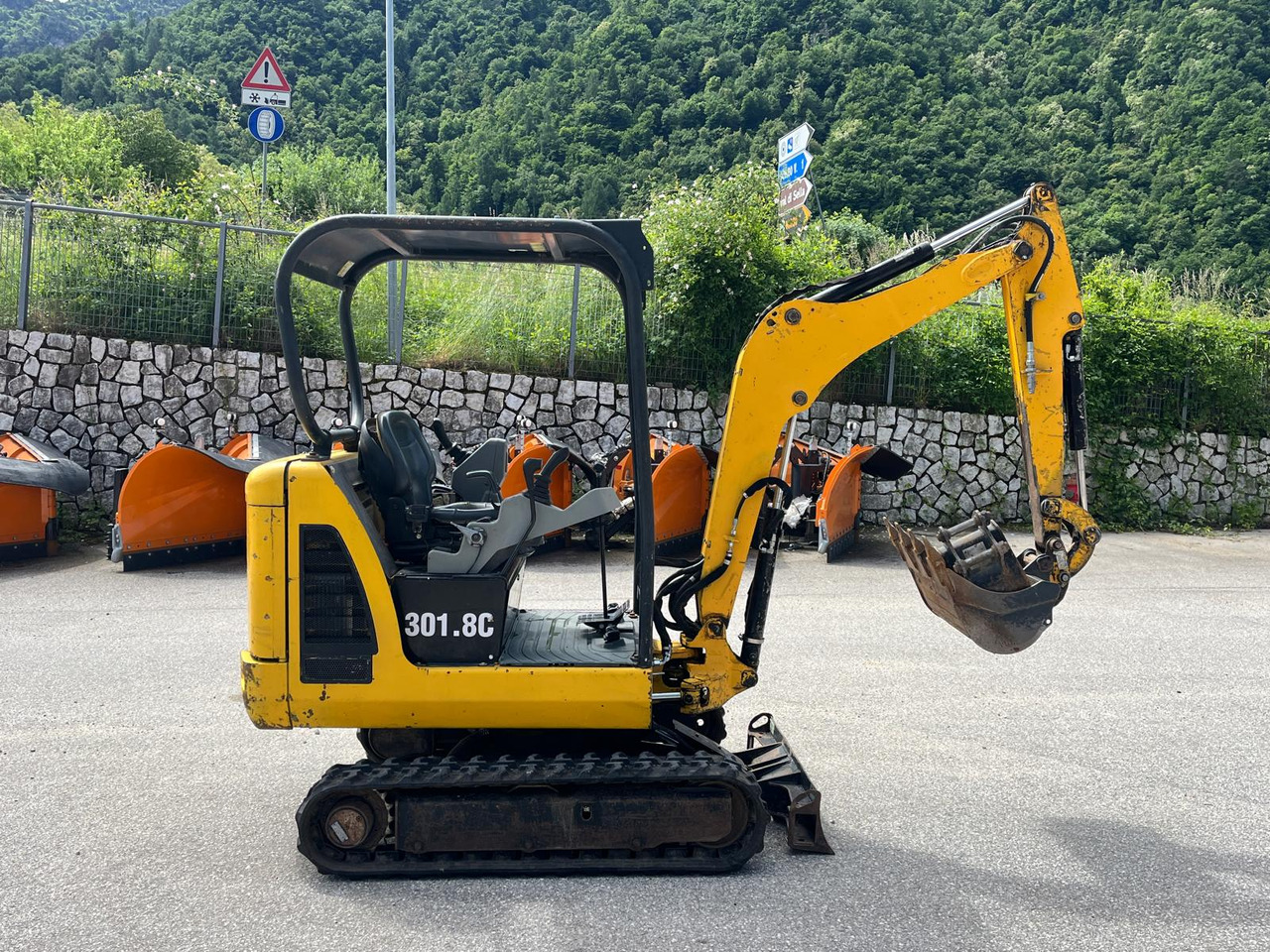 MINIESCAVATORE CAT 301.8 C - Mini ekskavatör: fotoğraf 5 MINIESCAVATORE CAT 301.8 C - Mini ekskavatör: fotoğraf 5