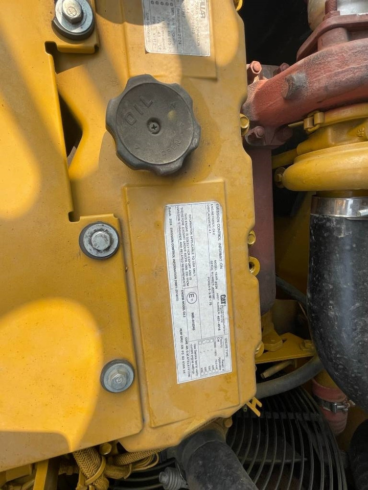 Paletli ekskavatör CAT 315 D: fotoğraf 14