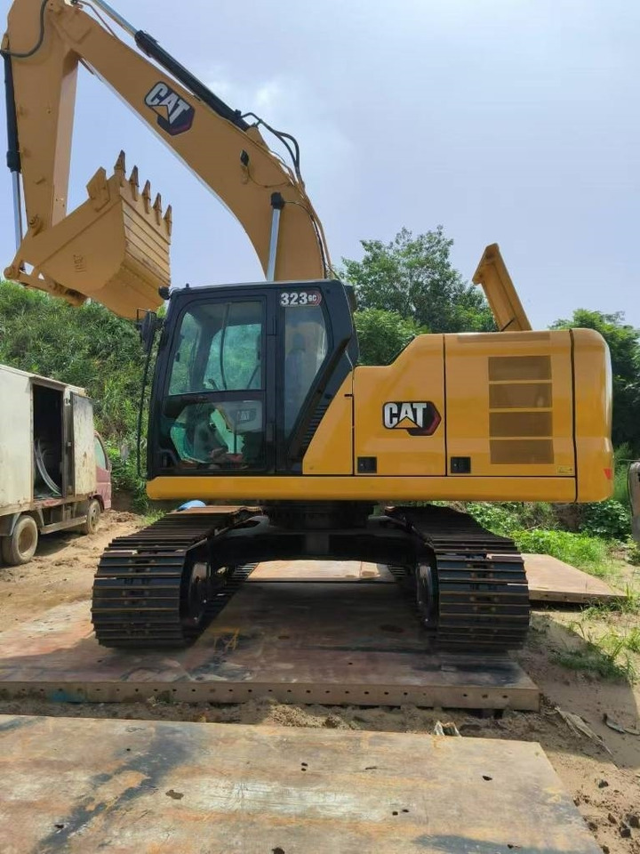 CAT 323 GC - Paletli ekskavatör: fotoğraf 2 CAT 323 GC - Paletli ekskavatör: fotoğraf 2