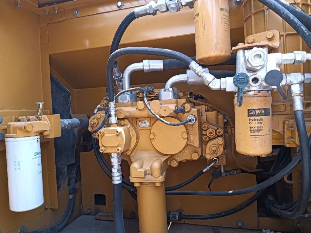 CAT 325 D - Paletli ekskavatör: fotoğraf 2 CAT 325 D - Paletli ekskavatör: fotoğraf 2
