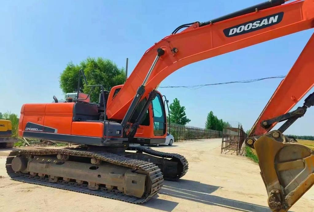 Doosan DX 200 - Paletli ekskavatör: fotoğraf 1 Doosan DX 200 - Paletli ekskavatör: fotoğraf 1