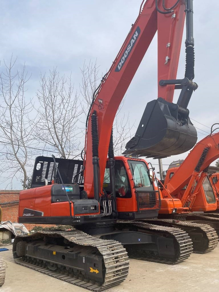 Doosan DX 225 - Paletli ekskavatör: fotoğraf 2 Doosan DX 225 - Paletli ekskavatör: fotoğraf 2