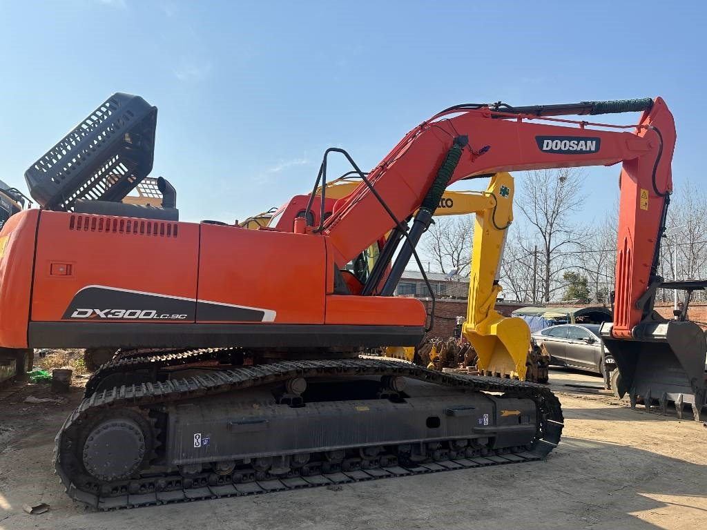 Doosan DX 300 - Paletli ekskavatör: fotoğraf 2 Doosan DX 300 - Paletli ekskavatör: fotoğraf 2