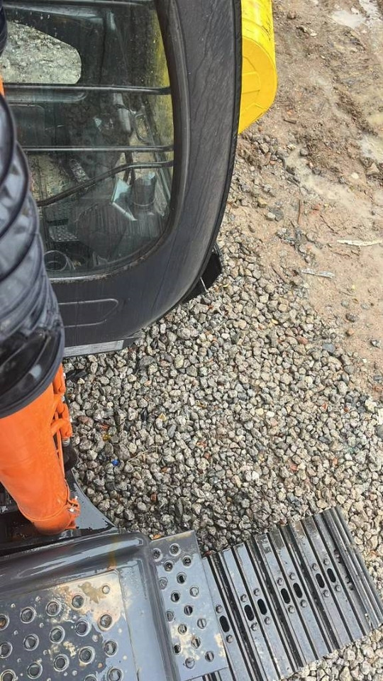 Hitachi ZX120 - Paletli ekskavatör: fotoğraf 2 Hitachi ZX120 - Paletli ekskavatör: fotoğraf 2