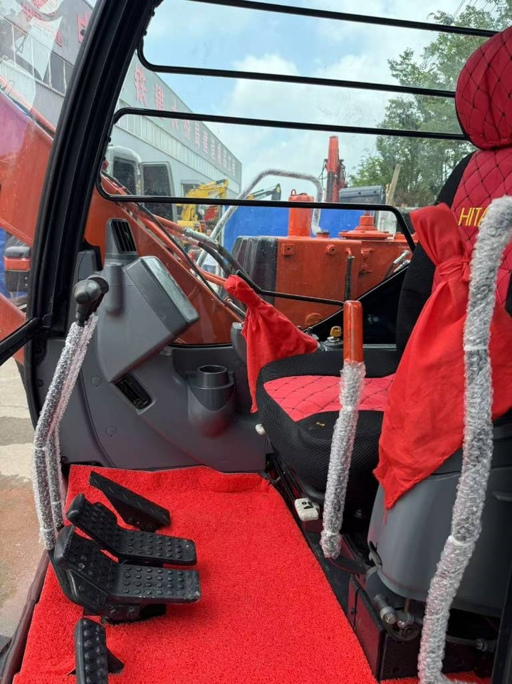 Hitachi Zaxis 60 - Paletli ekskavatör: fotoğraf 5 Hitachi Zaxis 60 - Paletli ekskavatör: fotoğraf 5