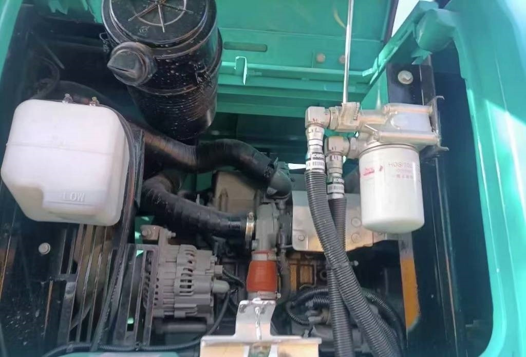 Kobelco 75  - Paletli ekskavatör: fotoğraf 2 Kobelco 75  - Paletli ekskavatör: fotoğraf 2