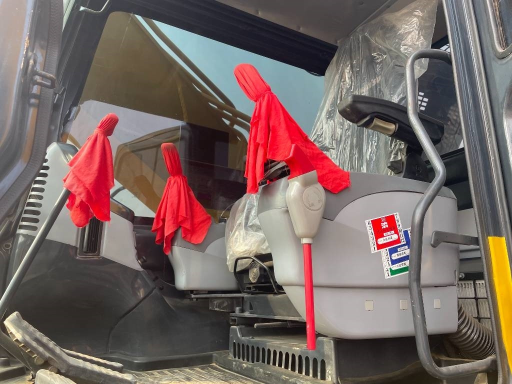 Komatsu 350 - Paletli ekskavatör: fotoğraf 4 Komatsu 350 - Paletli ekskavatör: fotoğraf 4