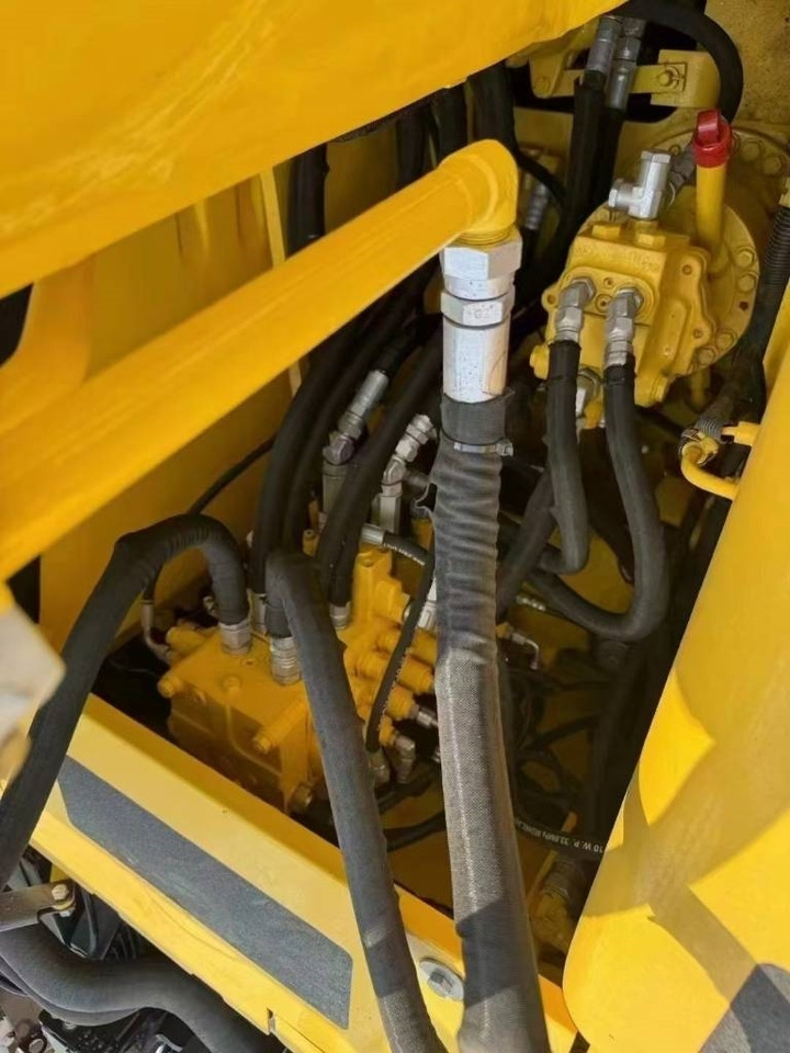 Komatsu PC 130  - Paletli ekskavatör: fotoğraf 4 Komatsu PC 130  - Paletli ekskavatör: fotoğraf 4