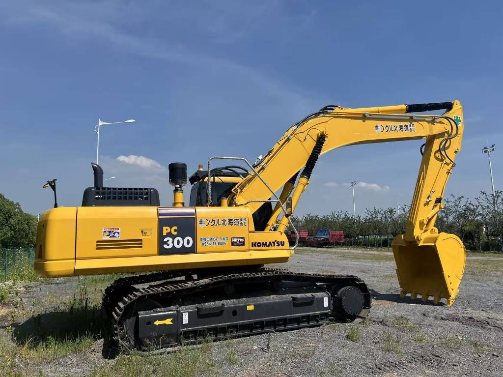Komatsu PC 300 - Paletli ekskavatör: fotoğraf 1 Komatsu PC 300 - Paletli ekskavatör: fotoğraf 1